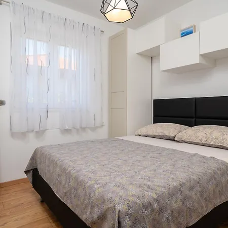 Ivi Apartamento *