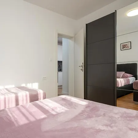 Apartamento Ivi *